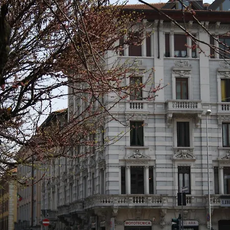 בית הארחה Stop & Sleep ברגמו