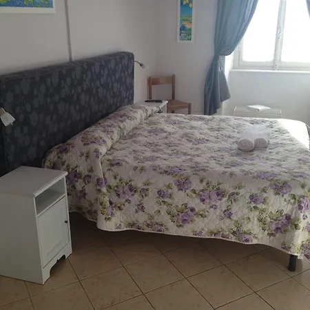 Guest house Stop & Sleep