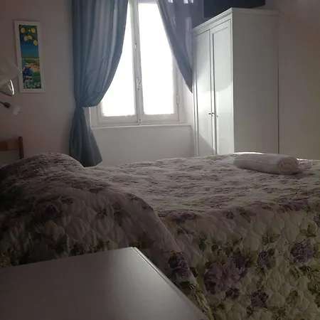 贝加莫留宿安眠旅馆