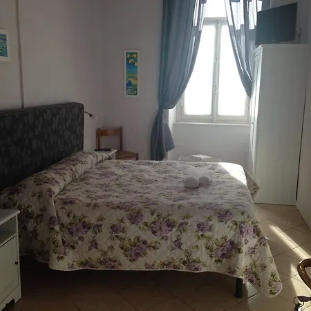 Stop & Sleep Guest house